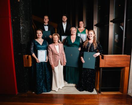 Her Majesty Queen Sonja with the 2025 Finalists
