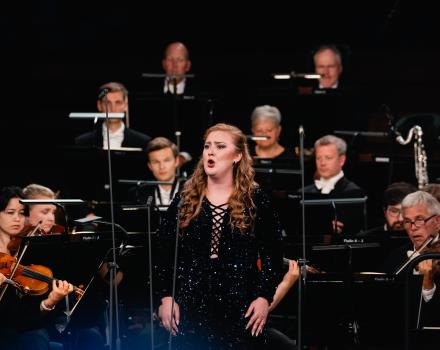 Meridian Prall (mezzo-soprano, USA)
