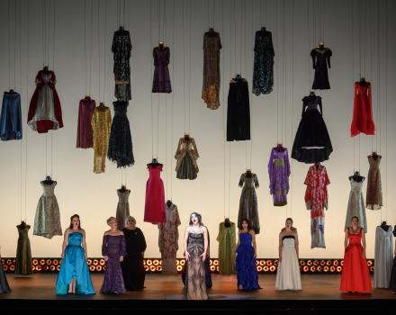 Victoria de los Ángeles Centennial Gala